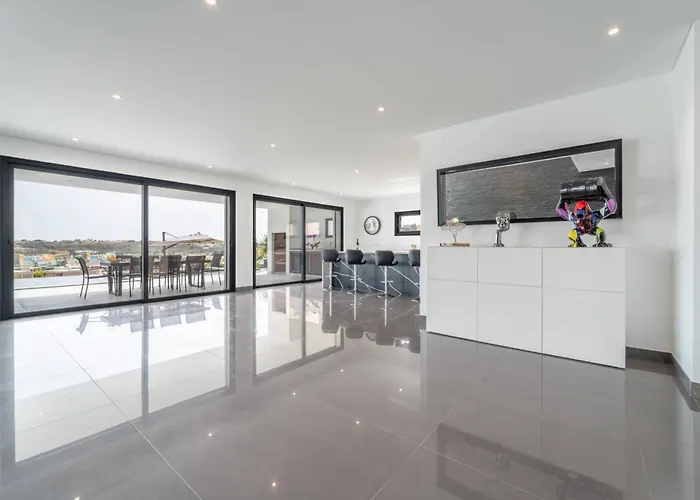 Vila Amendoeiras By Hellovacations