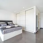 Villa Amendoeiras By Hellovacations *