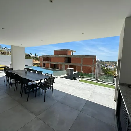 Amendoeiras By Hellovacations Вілла *