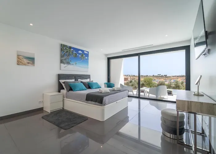 Villa Amendoeiras By Hellovacations Albufeira