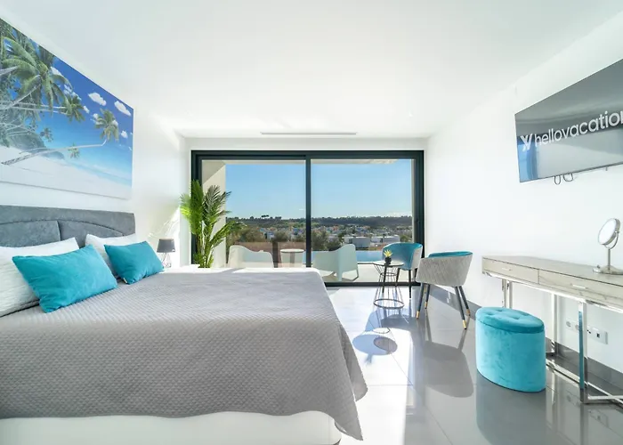 Villa Amendoeiras By Hellovacations