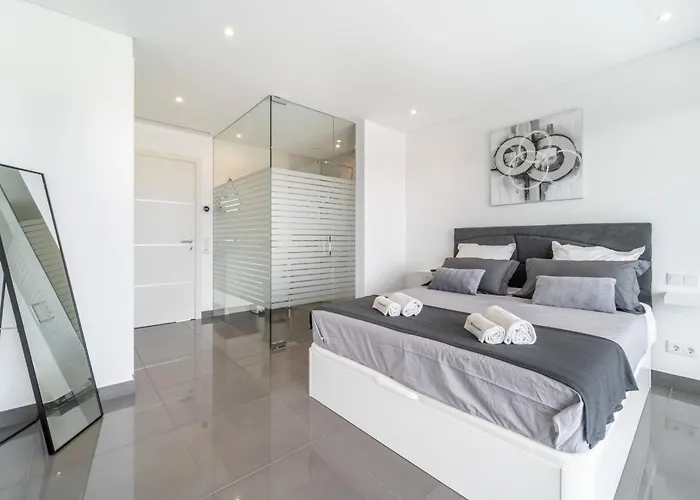 Amendoeiras By Hellovacations Villa *