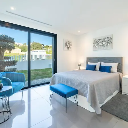 Amendoeiras By Hellovacations البوفيرا