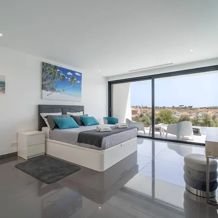 Amendoeiras By Hellovacations فيلة البوفيرا