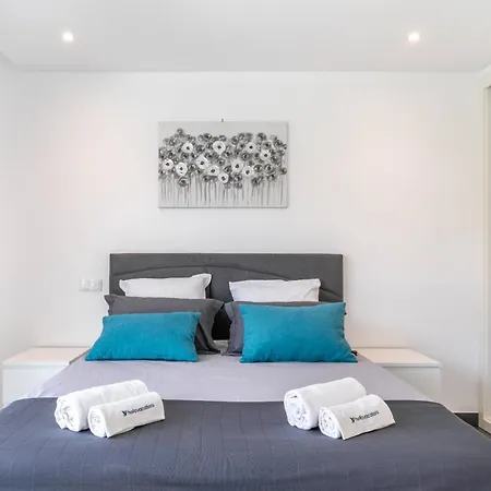 Amendoeiras By Hellovacations البوفيرا