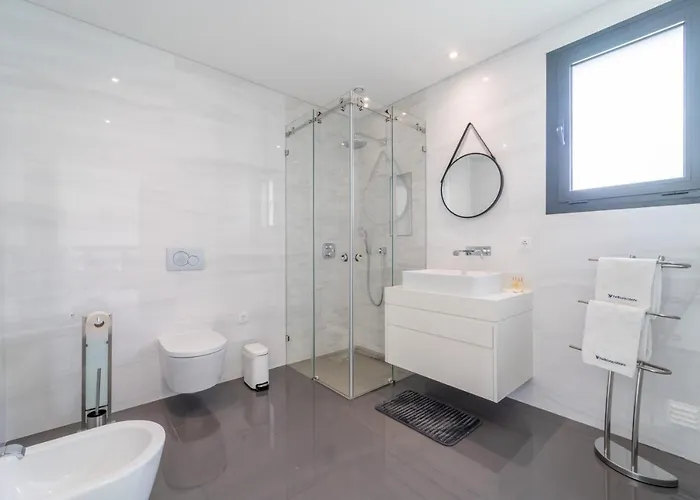 Amendoeiras By Hellovacations