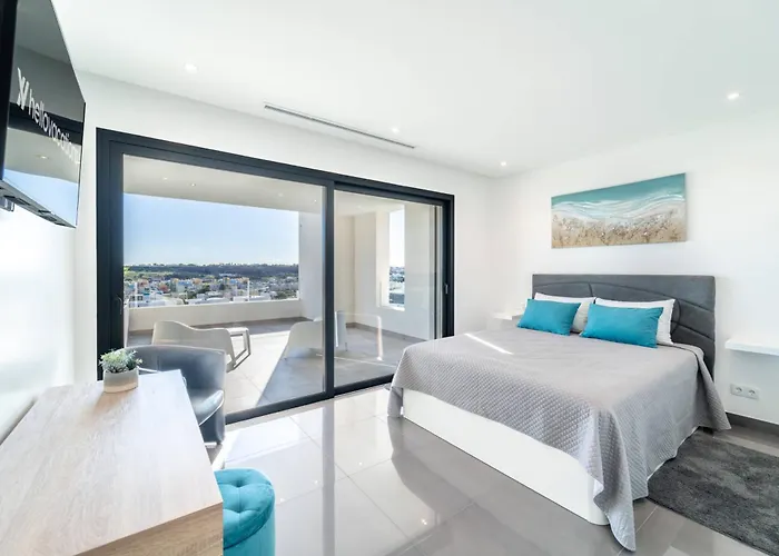 Amendoeiras By Hellovacations Villa