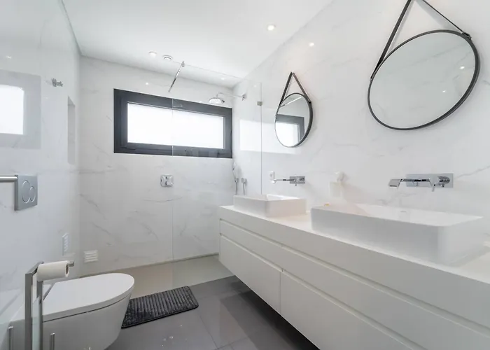 Villa Amendoeiras By Hellovacations